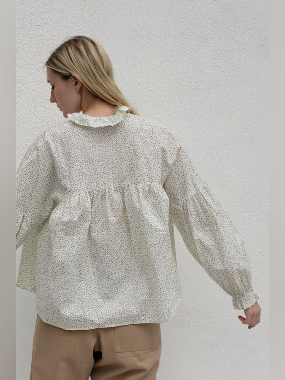 BRONZE AGE LOUIE TOP - BLACK FLORAL $262.00. |PTP- 25” | L- 25” - Picture 13 of 16